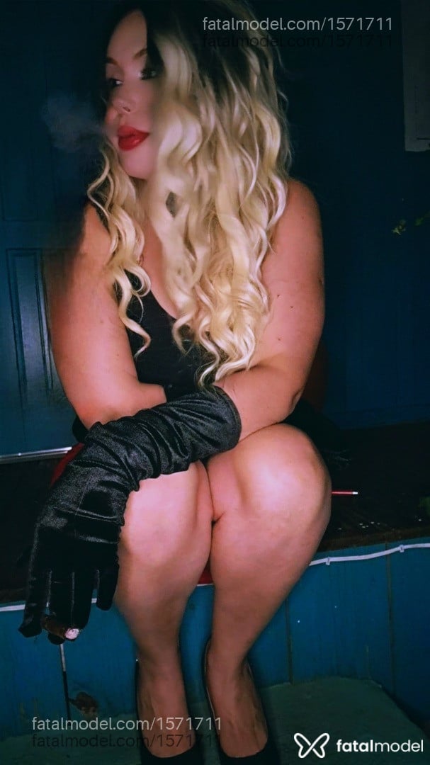 Acompanhante travesti morena (o) de olhos castanhos em Vacaria - Adrielly angel