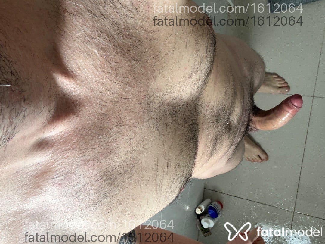 Acompanhante homem com cabelo castanho de olhos verdes em Caxias do Sul - Raphael