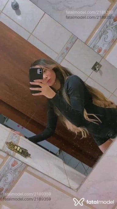 Acompanhante mulher loira (o) de olhos castanhos em Porto Seguro - Lara