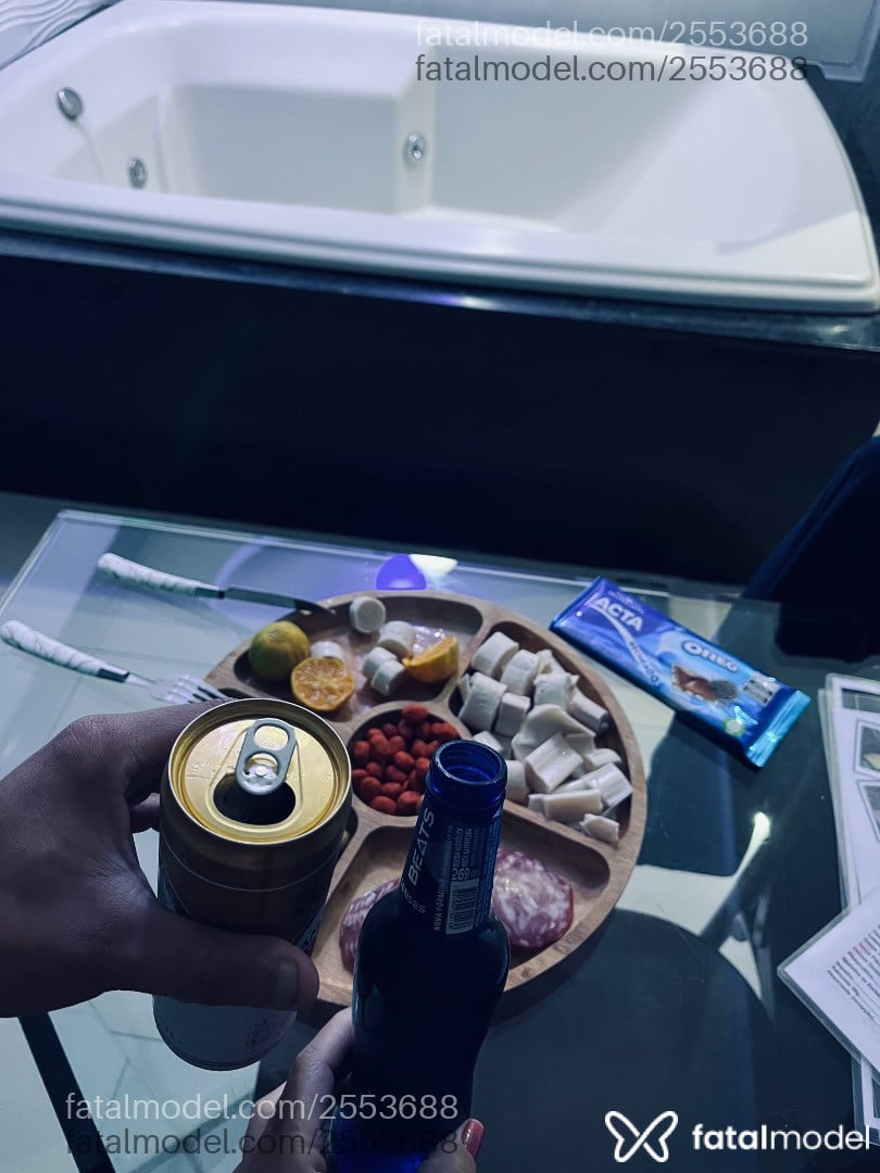 Acompanhante mulher loira (o) de olhos pretos em Caldas Novas - Kakáh Black