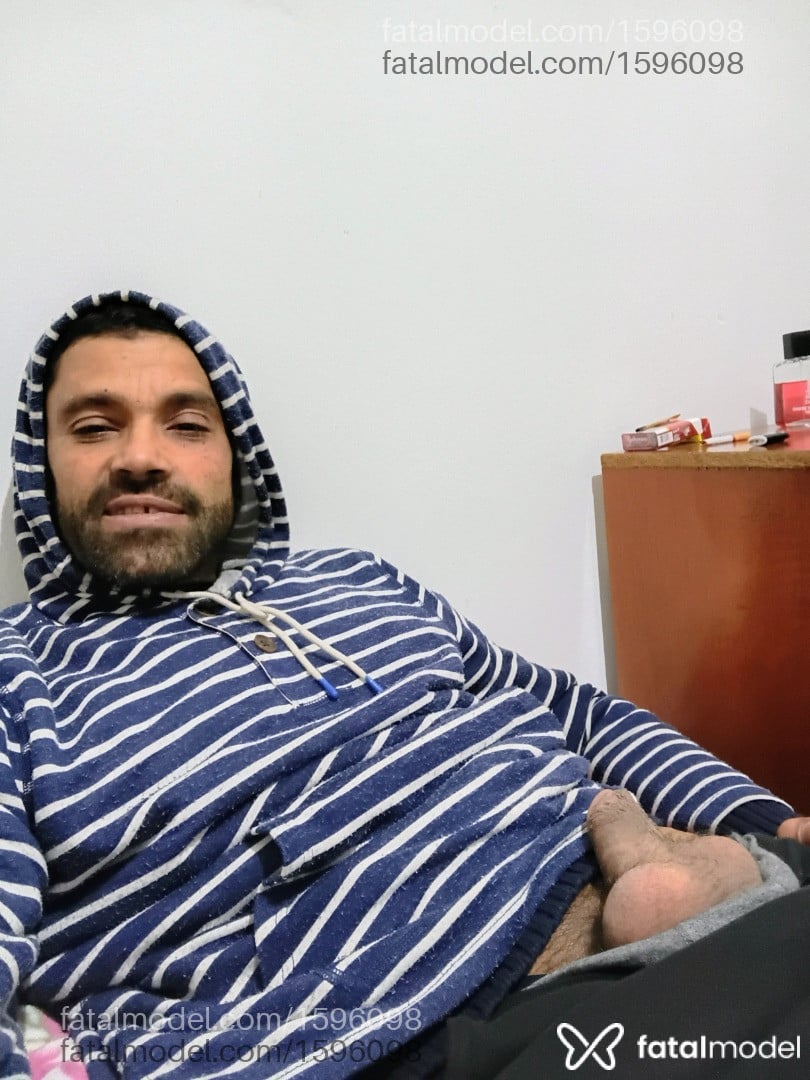 Acompanhante homem com cabelo castanho de olhos pretos em São Paulo - Marreta