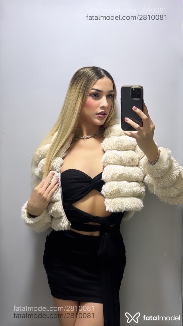 Acompanhante mulher trans morena (o) de olhos castanhos em Chapecó - Isabelle Sousa