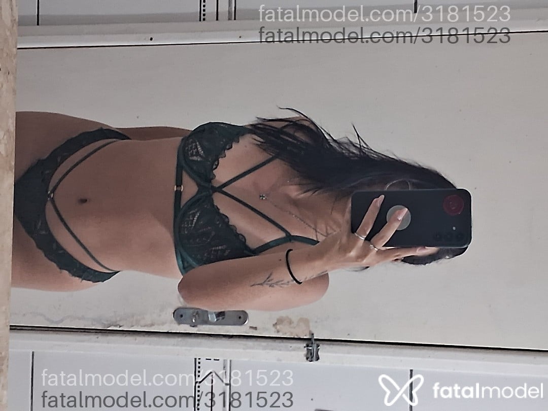 Acompanhante mulher morena (o) de olhos castanhos em Balneário Camboriú - Kaazinha