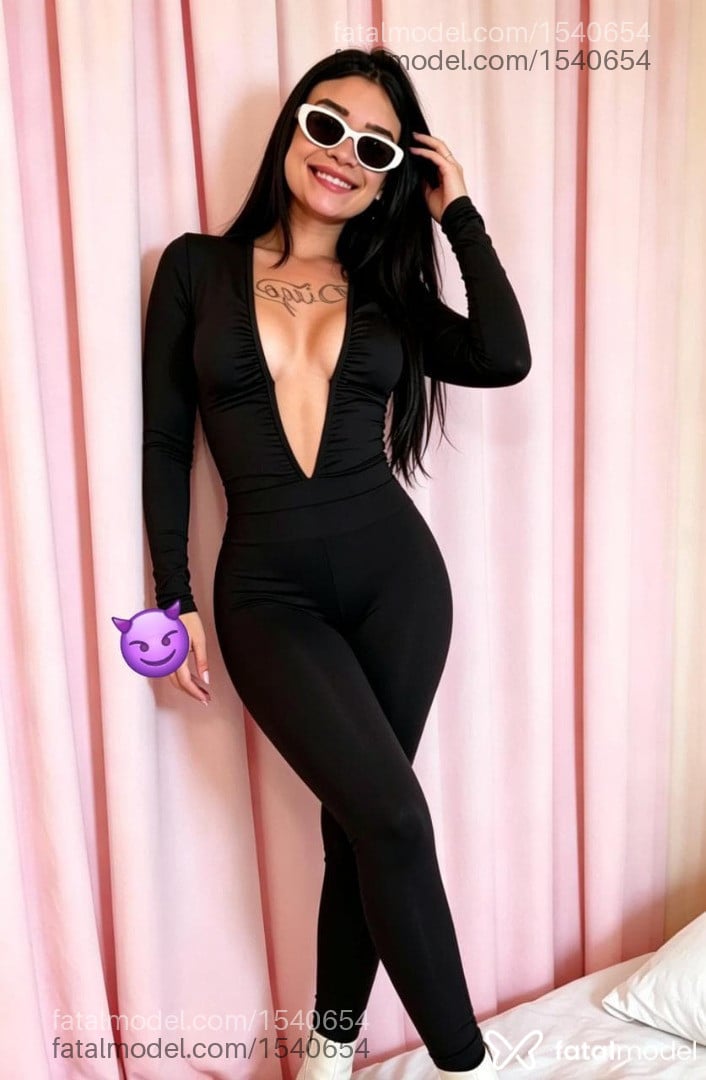 Acompanhante mulher com cabelo castanho de olhos castanhos em Novo Hamburgo - Larissa Lais