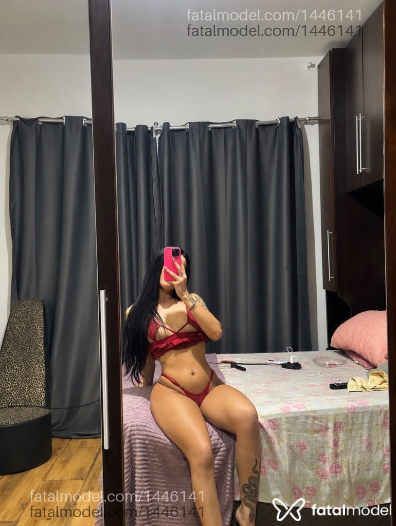 Acompanhante mulher trans morena (o) de olhos verdes em Porto Alegre - Beatriz Garcia