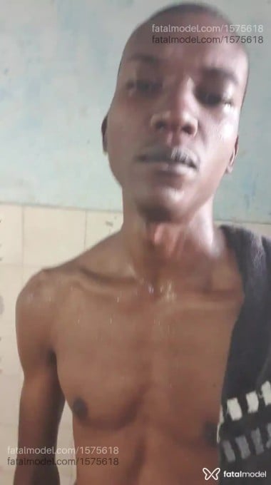 Acompanhante homem morena (o) de olhos pretos em Taubaté - Mamba Negra