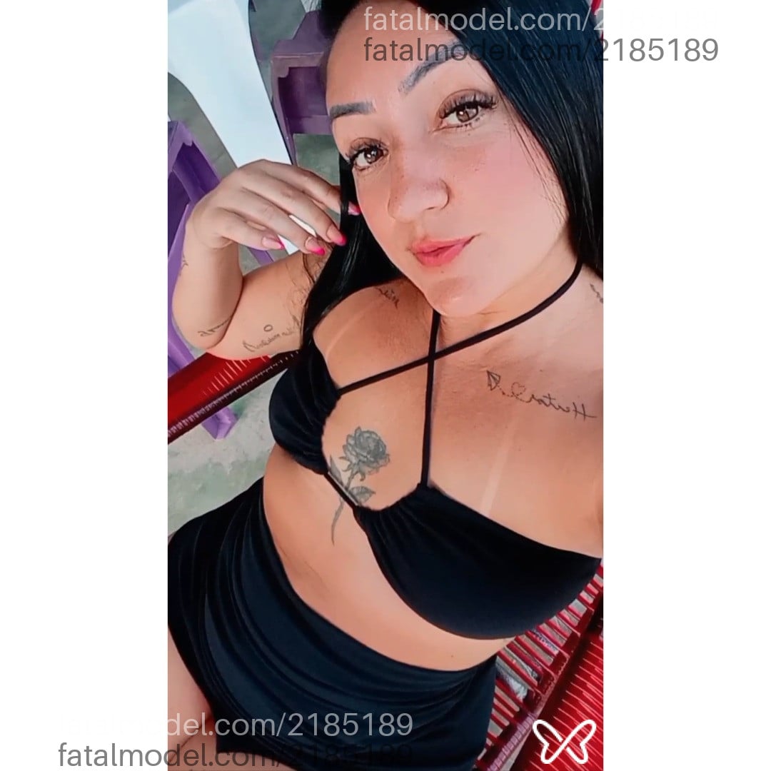Acompanhante mulher com cabelo colorido de olhos castanhos em Parnamirim - Ah Cabulozinha
