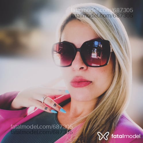 Acompanhante mulher loira (o) de olhos castanhos em Florianópolis - Juju Porsche