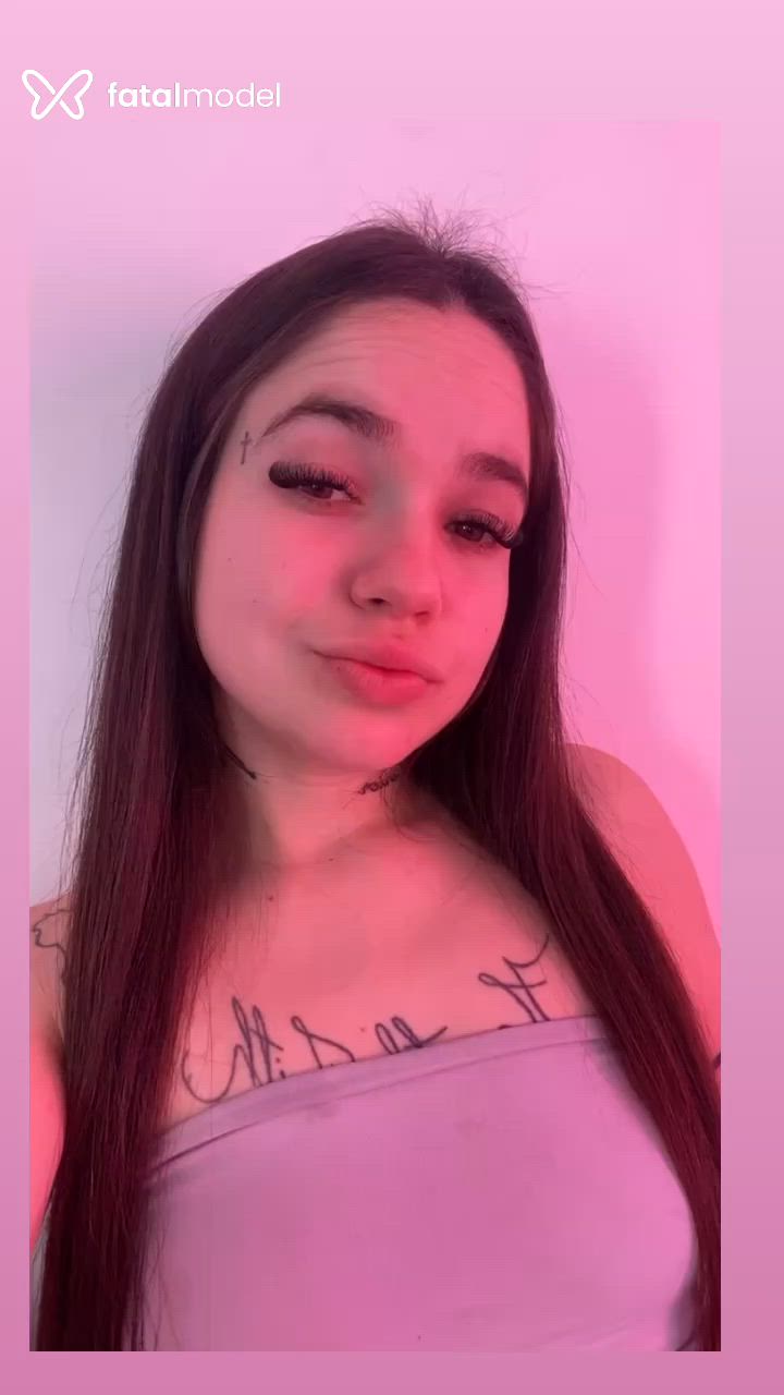 Acompanhante mulher com cabelo castanho de olhos mel - Bruna Acompanhante mulher com cabelo castanho de olhos mel - Bruna