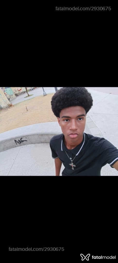 Acompanhante homem com cabelo castanho de olhos pretos em São Luís - Vinicius