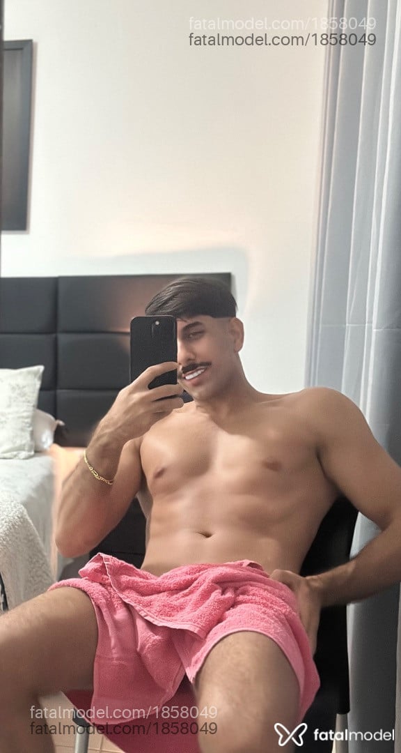 Acompanhante homem com cabelo castanho de olhos mel em Montes Claros - Hary