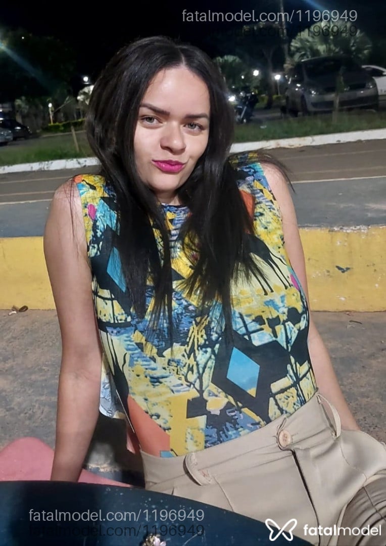 Acompanhante mulher loira (o) de olhos azuis em Virtual - YSA MODELLO