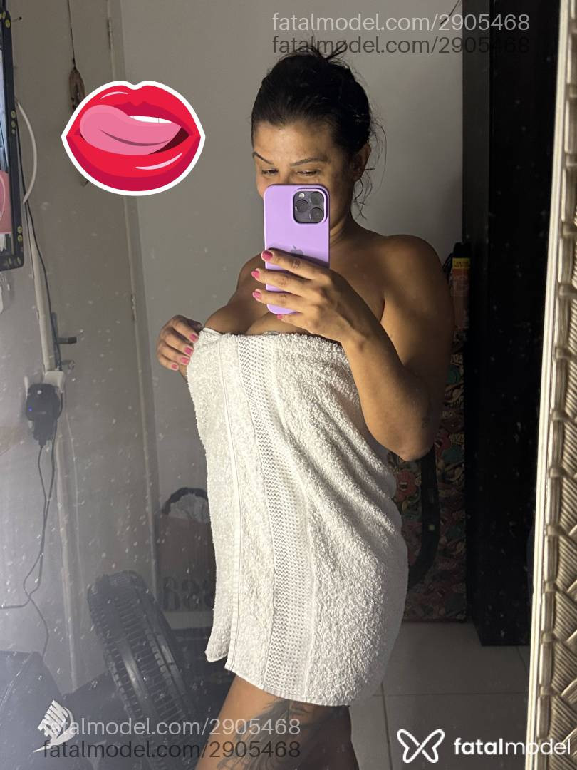 Acompanhante mulher morena (o) de olhos castanhos - Bianca Acompanhante mulher morena (o) de olhos castanhos - Bianca