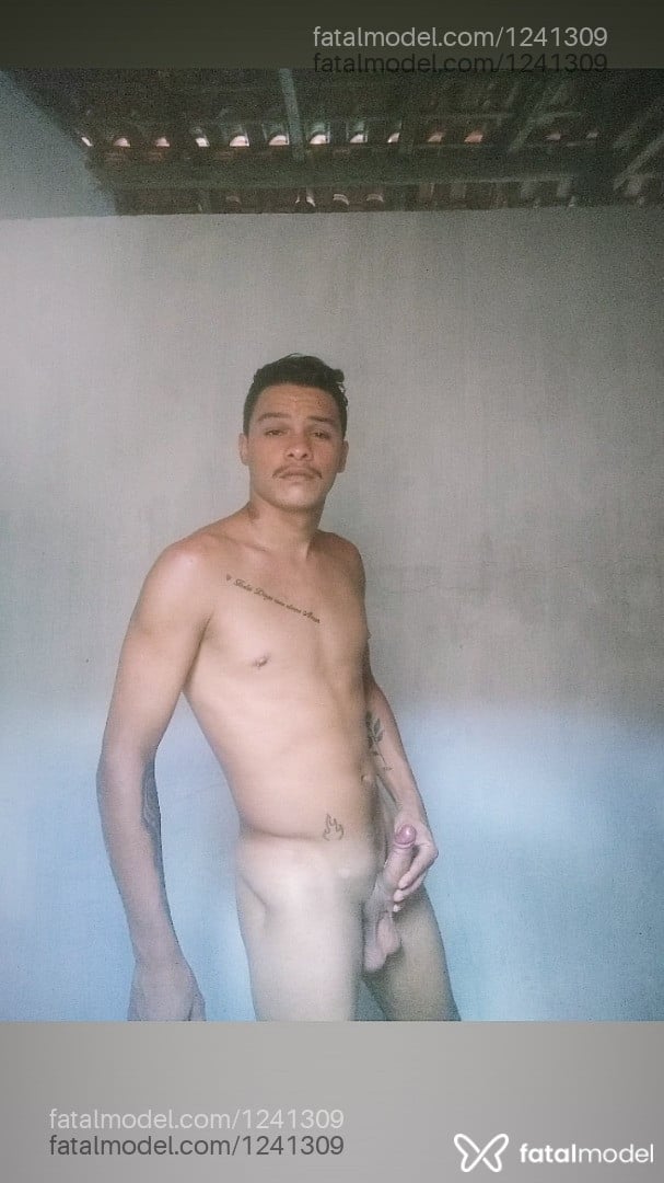 Acompanhante homem morena (o) de olhos castanhos - Juan Miguel Acompanhante homem morena (o) de olhos castanhos - Juan Miguel