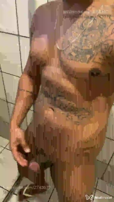 Acompanhante homem sem cabelo de olhos pretos em Osasco - Wandão