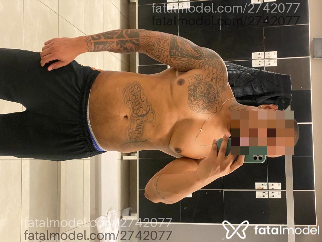 Acompanhante homem sem cabelo de olhos pretos em Osasco - Wandão