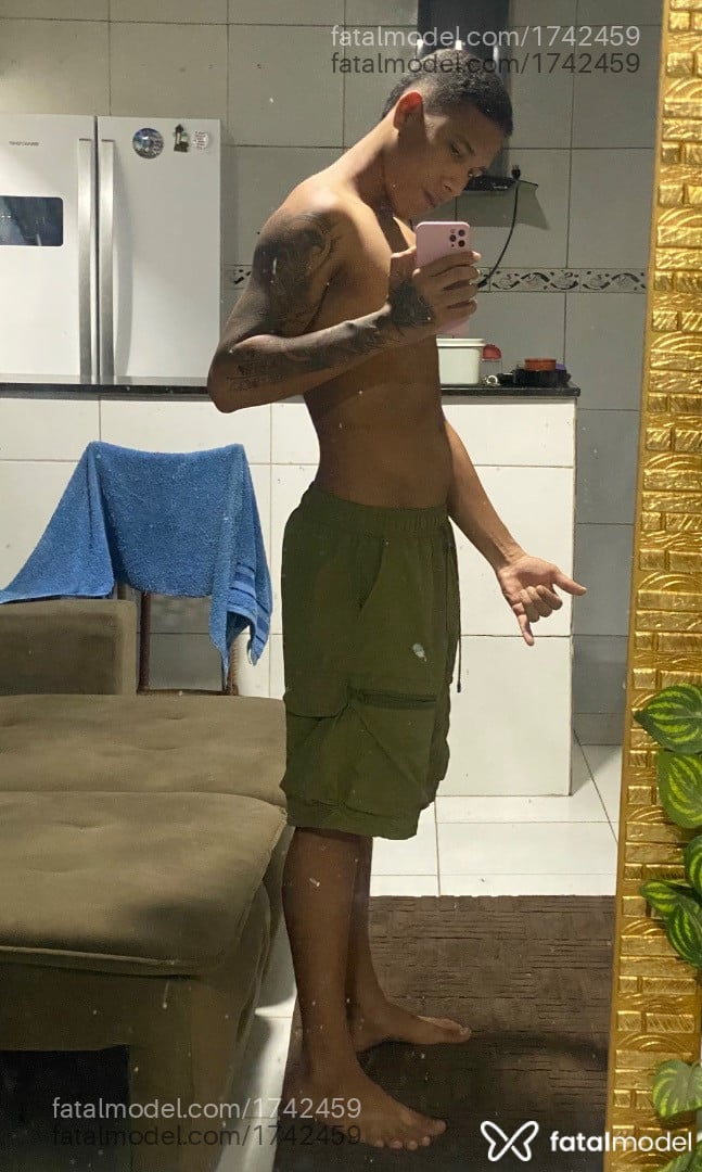 Acompanhante homem morena (o) de olhos pretos em Caruaru - THIAGO
