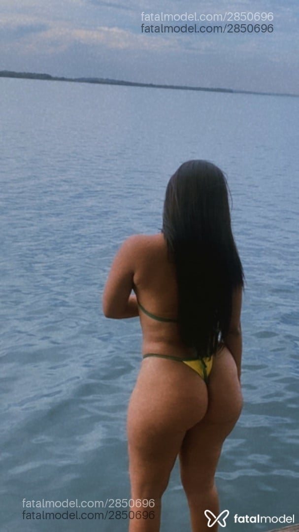 Acompanhante mulher morena (o) de olhos pretos em Itumbiara - Camile Vitória