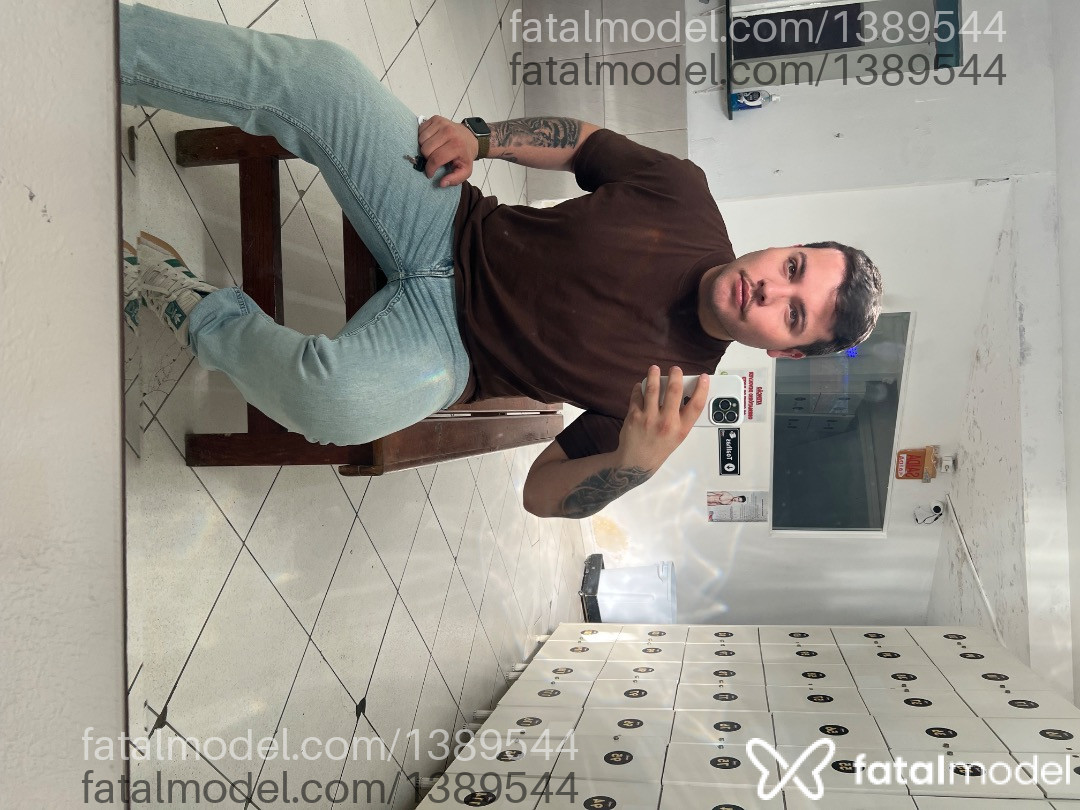 Acompanhante homem com cabelo castanho de olhos mel em Sapucaia do Sul Acompanhante homem com cabelo castanho de olhos mel em Sapucaia do Sul - Pedro