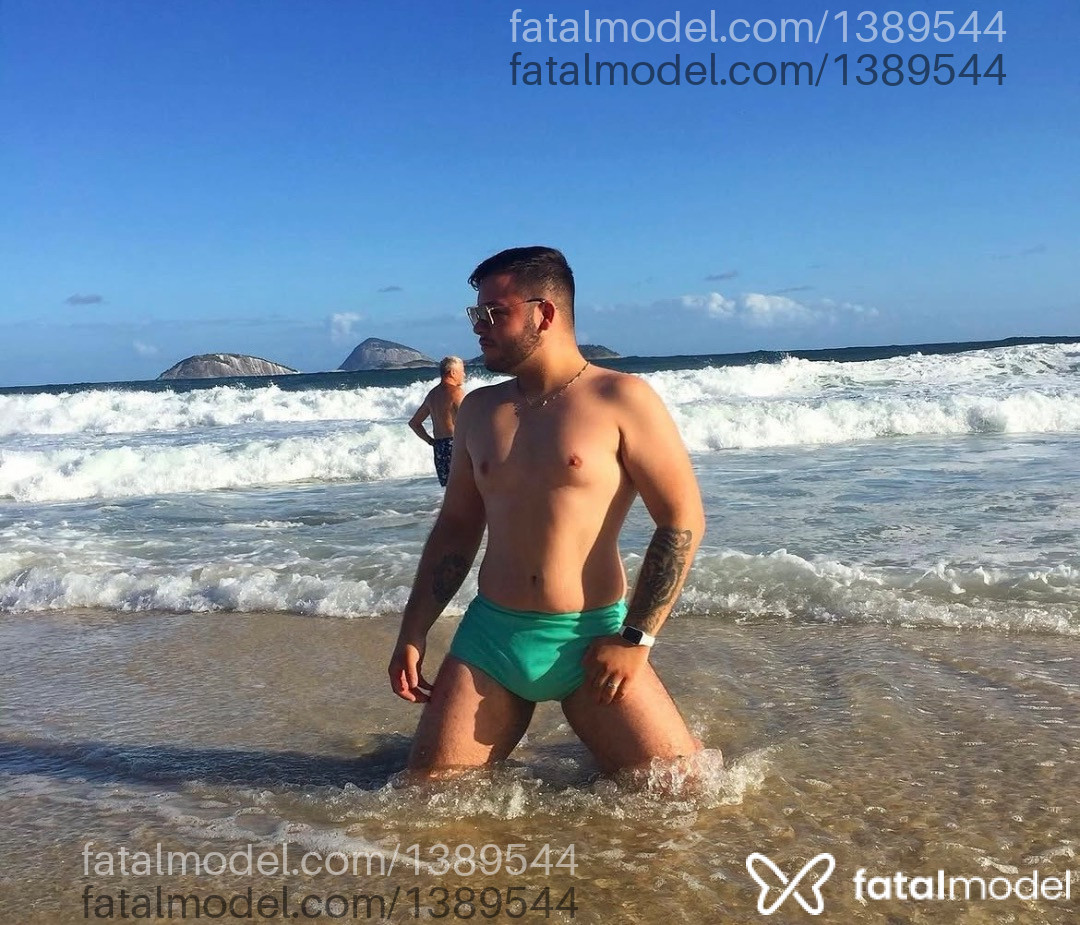 Acompanhante homem com cabelo castanho de olhos mel em Sapucaia do Sul Acompanhante homem com cabelo castanho de olhos mel em Sapucaia do Sul - Pedro