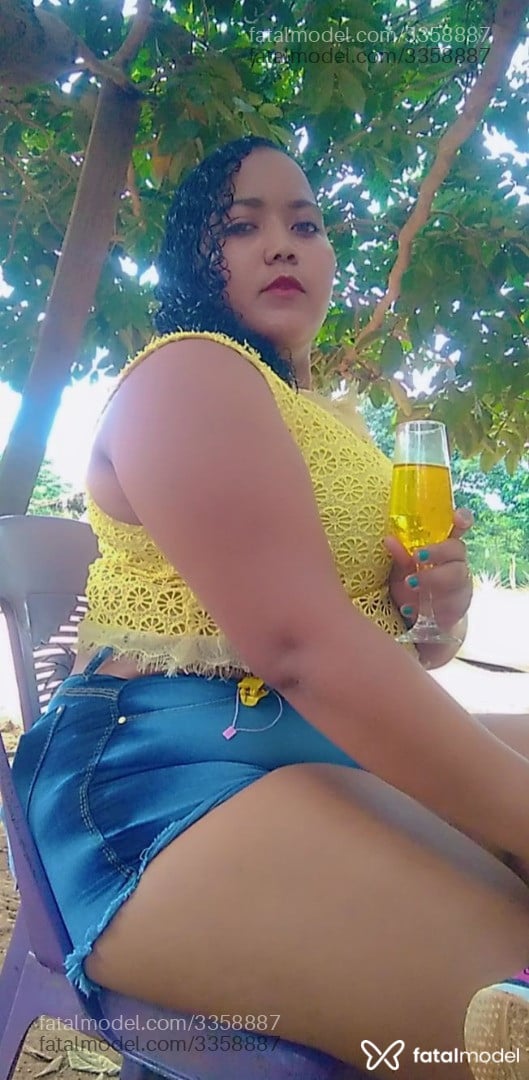 Acompanhante mulher morena (o) de olhos castanhos em Parauapebas - Morena