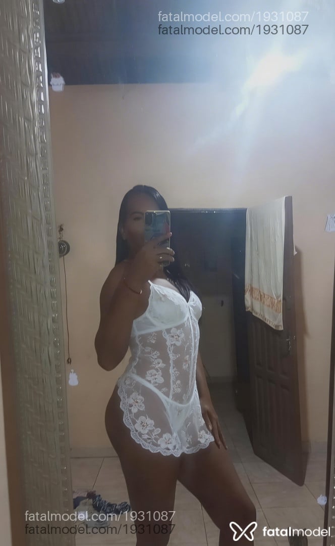 Acompanhante mulher trans morena (o) de olhos castanhos em Brasil Novo - Samira