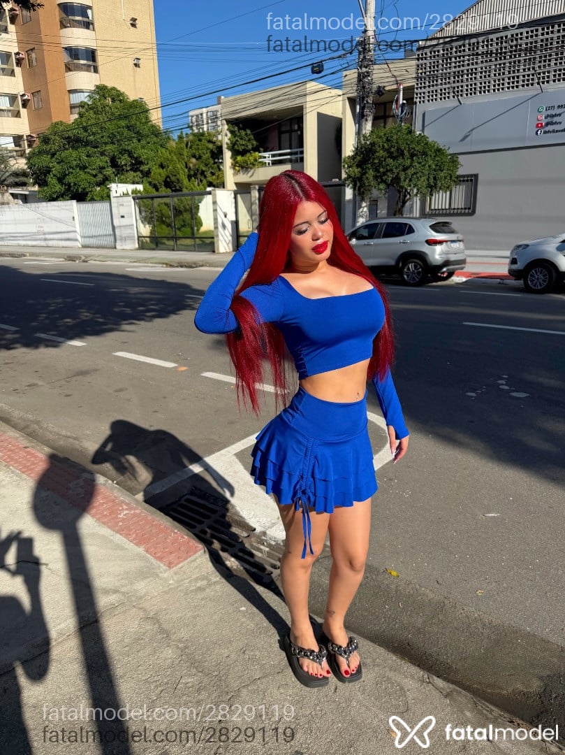 Acompanhante mulher ruiva (o) de olhos castanhos em Vila Velha - Rubi