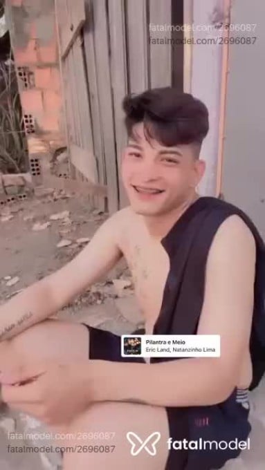 Acompanhante homem com cabelo castanho de olhos castanhos em Rio Branco Acompanhante homem com cabelo castanho de olhos castanhos em Rio Branco - Vitor