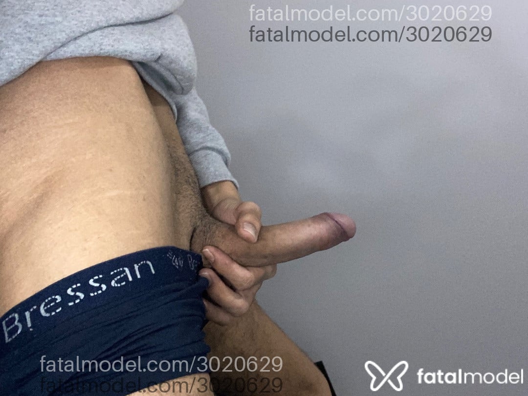Acompanhante homem morena (o) de olhos castanhos em Santa Maria - Murilo