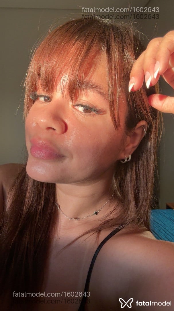 Acompanhante mulher morena (o) de olhos castanhos em Cuiabá Acompanhante mulher morena (o) de olhos castanhos em Cuiabá - Liz