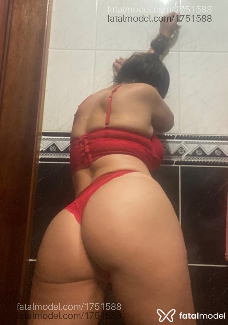 Acompanhante mulher morena (o) de olhos castanhos em Porto Alegre - Laraloba