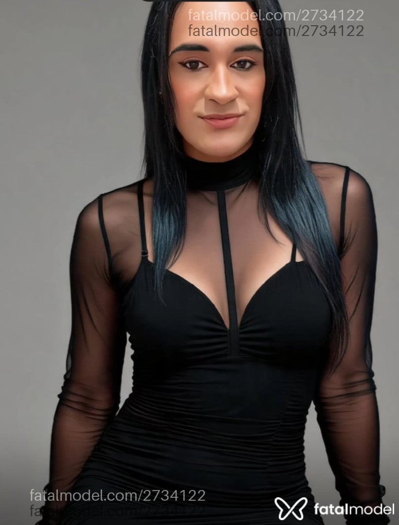 Acompanhante homem trans morena (o) de olhos castanhos em Extrema - Gabriella Almeida