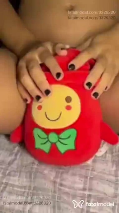 Acompanhante mulher morena (o) de olhos castanhos em Virtual - Pandora