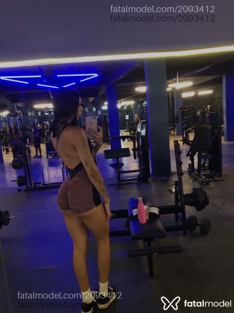 Acompanhante mulher trans morena (o) de olhos castanhos em Paulista Acompanhante mulher trans morena (o) de olhos castanhos em Paulista - Victoria Salles