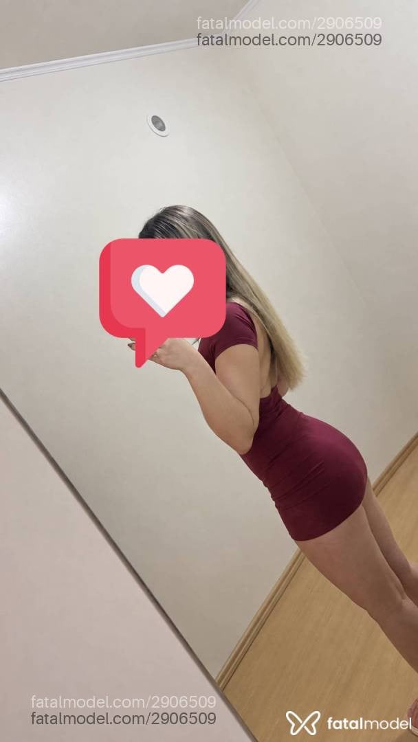Acompanhante mulher loira (o) de olhos castanhos - Samara