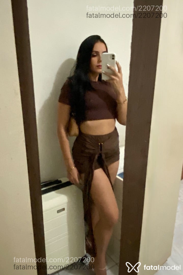 Acompanhante mulher com cabelo castanho de olhos castanhos em Rio de Janeiro - Lua