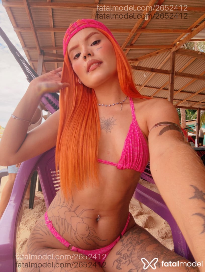 Acompanhante mulher ruiva (o) de olhos pretos em Belém - Larissa