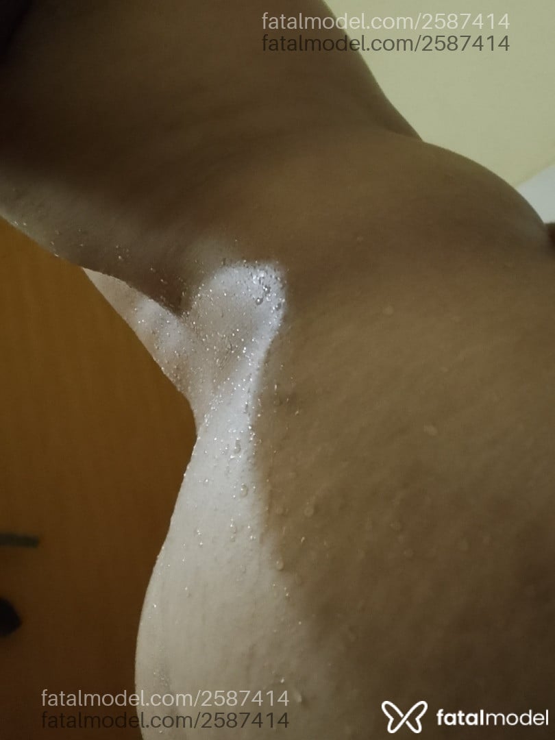 Acompanhante homem morena (o) de olhos castanhos - Gabriel