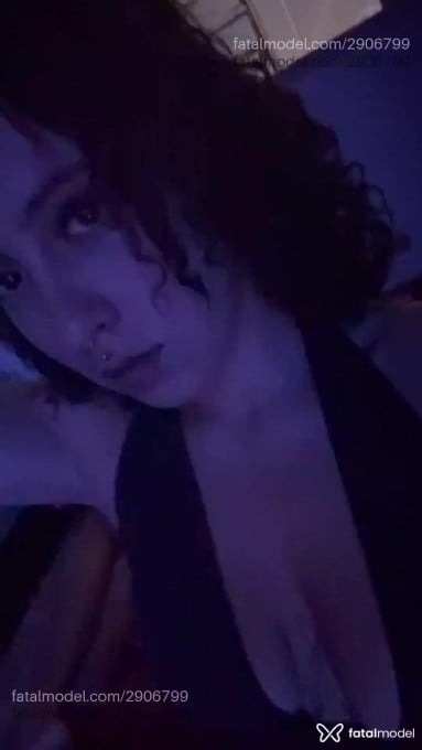 Acompanhante mulher morena (o) de olhos castanhos em Uberaba - Ashley