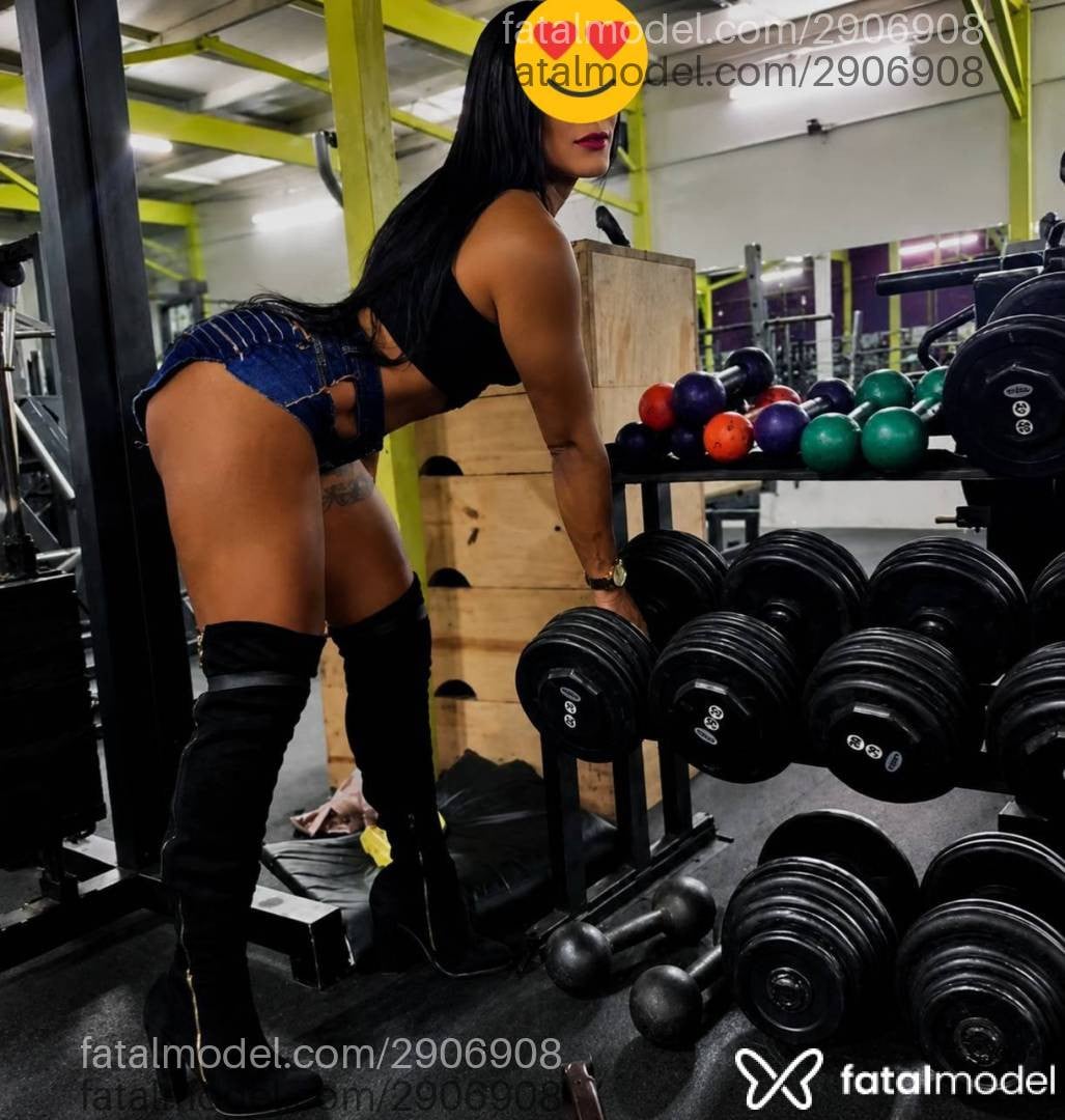 Acompanhante mulher morena (o) de olhos castanhos - Yume Mia