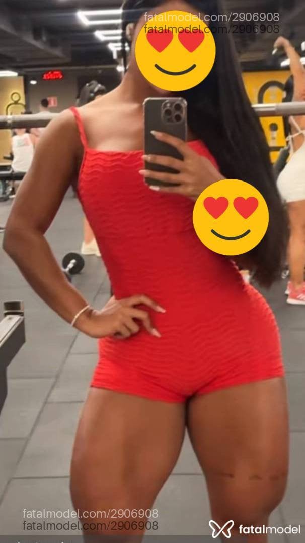 Acompanhante mulher morena (o) de olhos castanhos - Yume Mia