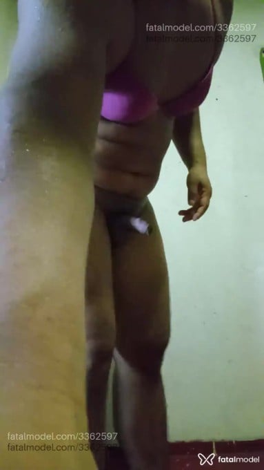 Acompanhante mulher trans morena (o) de olhos castanhos - Luciane Acompanhante mulher trans morena (o) de olhos castanhos - Luciane