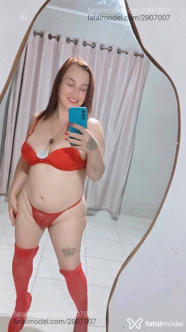 Acompanhante mulher trans morena (o) de olhos castanhos - Danielle