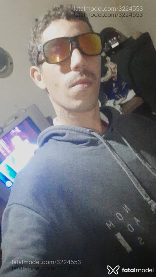 Acompanhante homem com cabelo castanho de olhos castanhos em Ribeirão Preto - Carlos Adeus