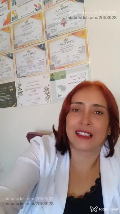 Acompanhante mulher ruiva (o) de olhos castanhos em Santo Antônio da Platina - Eliane Massoterape