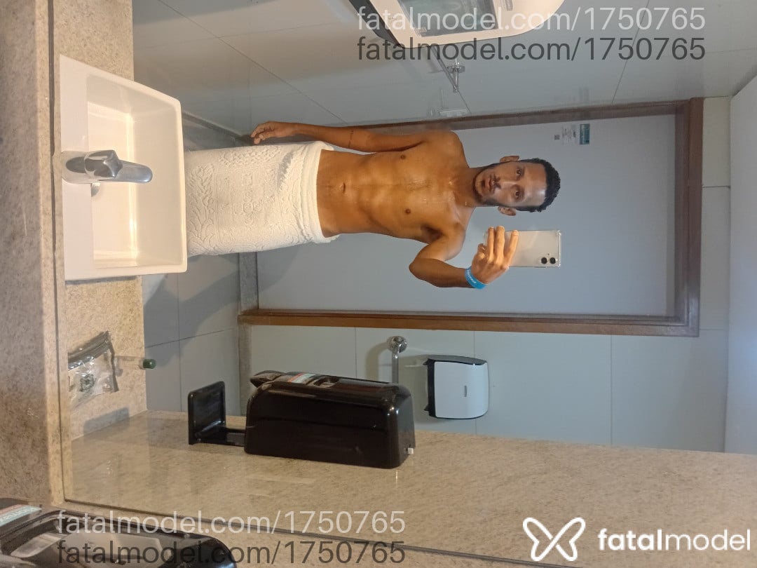 Acompanhante homem morena (o) de olhos pretos em Virtual - Novinhocm