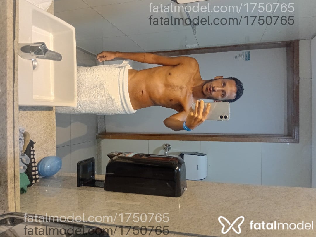 Acompanhante homem morena (o) de olhos pretos em Virtual - Novinhocm