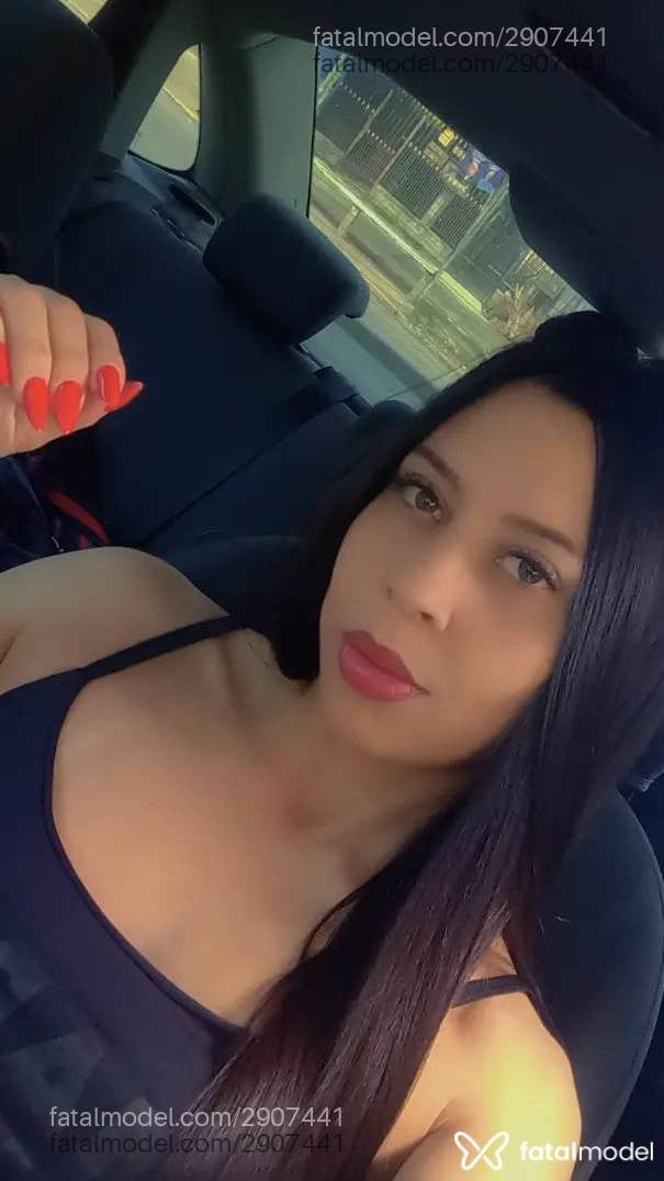 Acompanhante mulher morena (o) de olhos verdes - Mary Muller