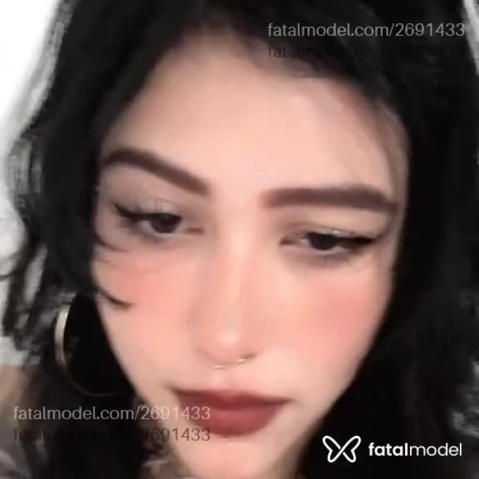 Acompanhante mulher morena (o) de olhos castanhos em Santos - Dandara