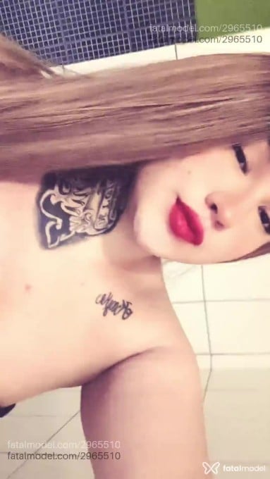 Acompanhante mulher trans morena (o) de olhos pretos em Pindamonhangaba - Julia Carvalho